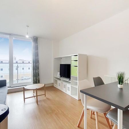 Fully Serviced Two Bed Apartment By Excel & O2 London Ngoại thất bức ảnh
